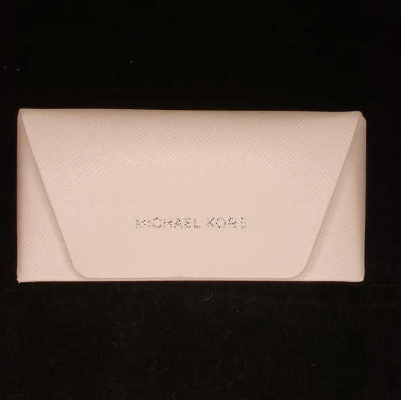 MICHAEL KORS Key Biscayne Cat Eye Sunglasses with Hard Case - Picture 4 of 10